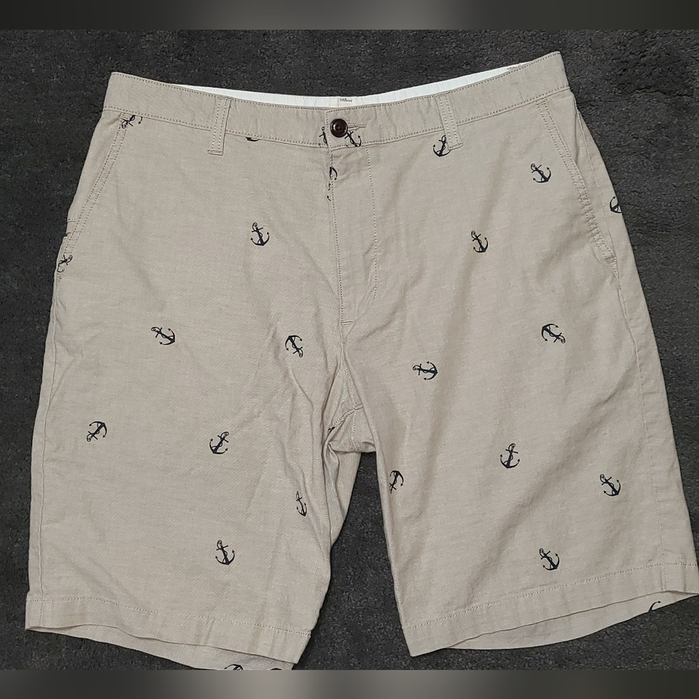 Dockers khaki with anchors W34 Mens Shorts
